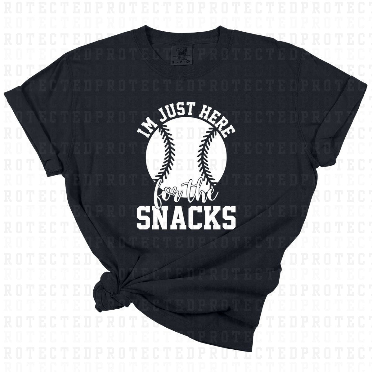 IM JUST HERE FOR THE SNACKS *SINGLE COLOR* - DTF TRANSFERD