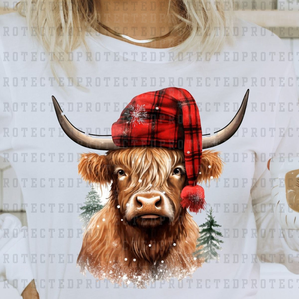 CHRISTMAS HIGHLAND COW W/SANTA HAT - DTF TRANSFER